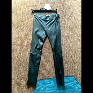 NWT Valentino Black Skinny Leather Pants Size 4 (authentic)